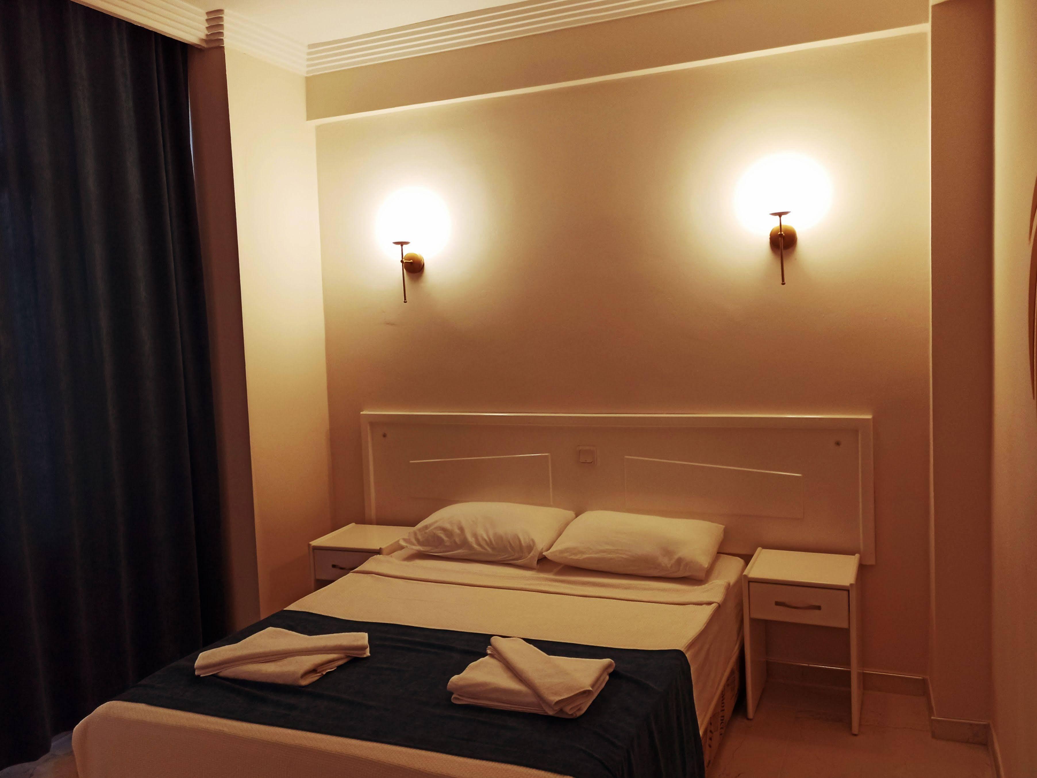 Aquila Beach Hotel 费特希耶 外观 照片